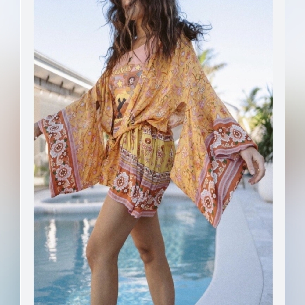 Spell Portabello Short Robe - Picture 2 of 13